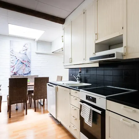 Lägenhet Functional And Cozy 3 Bedroom For 6 *