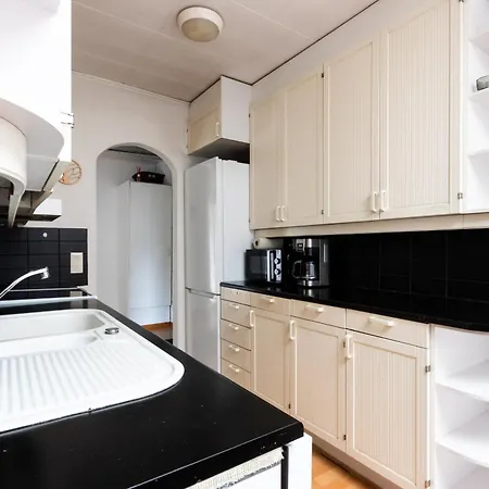 Functional And Cozy 3 Bedroom For 6 * Vanda