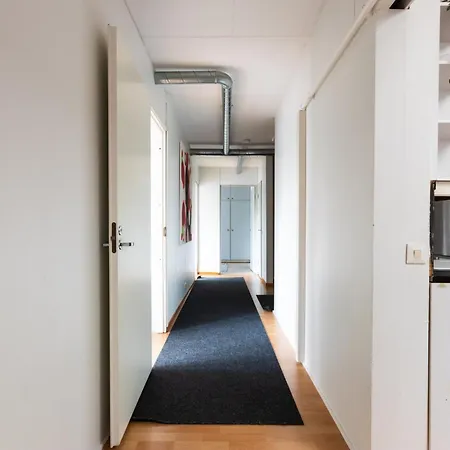 Functional And Cozy 3 Bedroom For 6 *